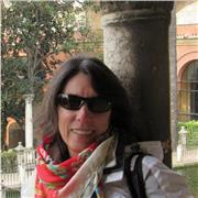 Profesora de Química de nivel secundario, preuniversitario y universitario
